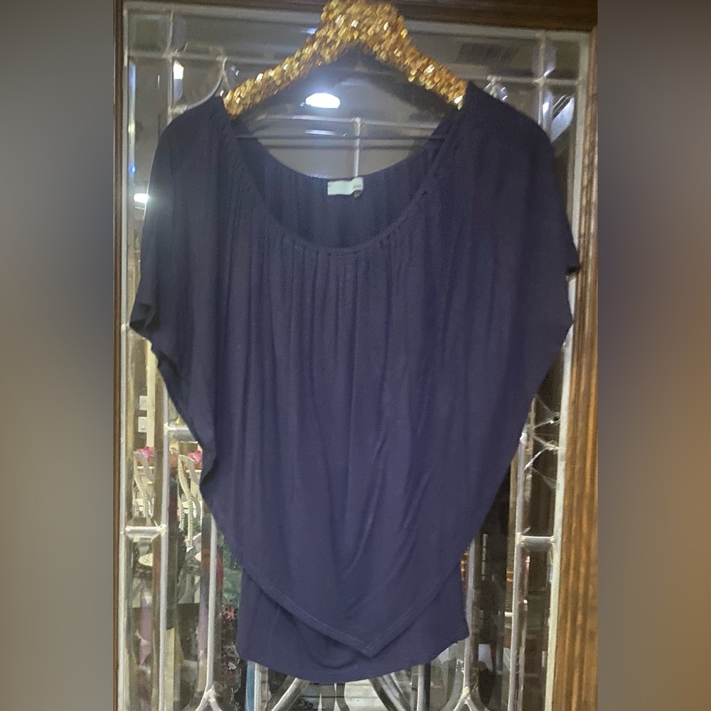 Chatoyant Navy V-Overlay Short Sleeve Top – Size Small
